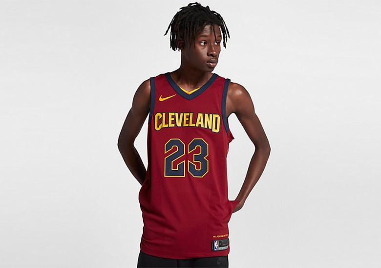 NIKE NBA CLEVELAND CAVALIERS LEBRON JAMES AUTHENTIC JERSEY ROAD TEAM RED