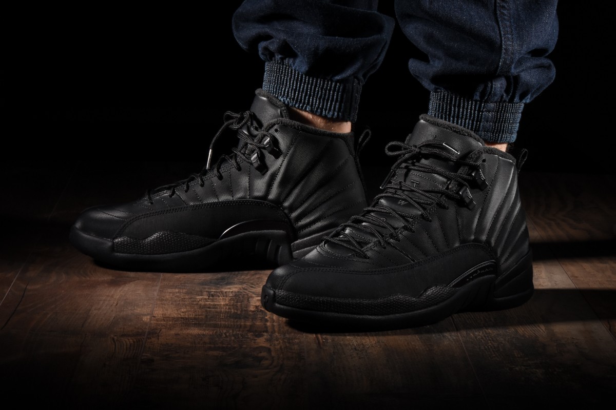 NIKE AIR JORDAN 12 RETRO WINTERIZED BLACK