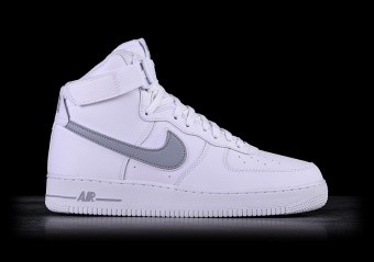 Buty męskie NIKE AIR FORCE 1 AH6768 001 r. 40 Buty męskie NIKE AIR FORCE 1 AH6768 001 r. 40