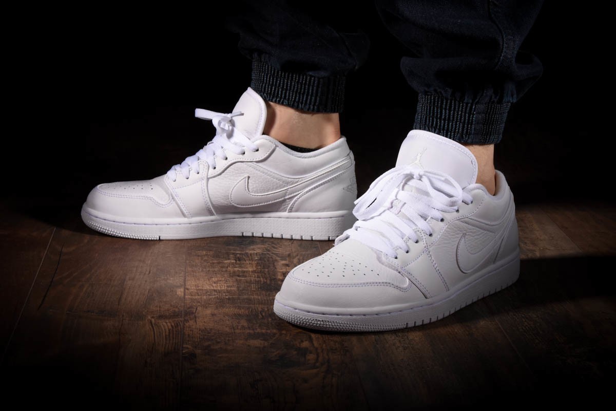 NIKE AIR JORDAN 1 RETRO LOW ALL WHITE pl.KicksManiac