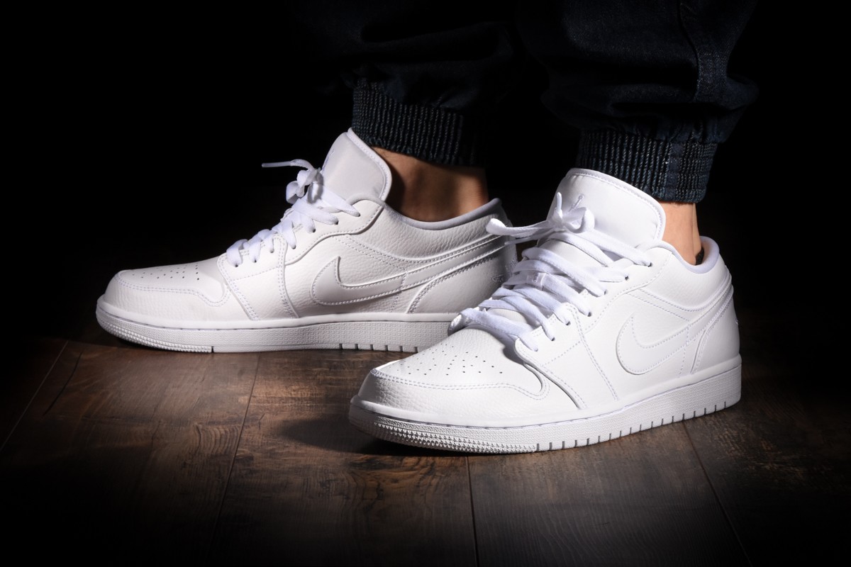 retro 1 low triple white