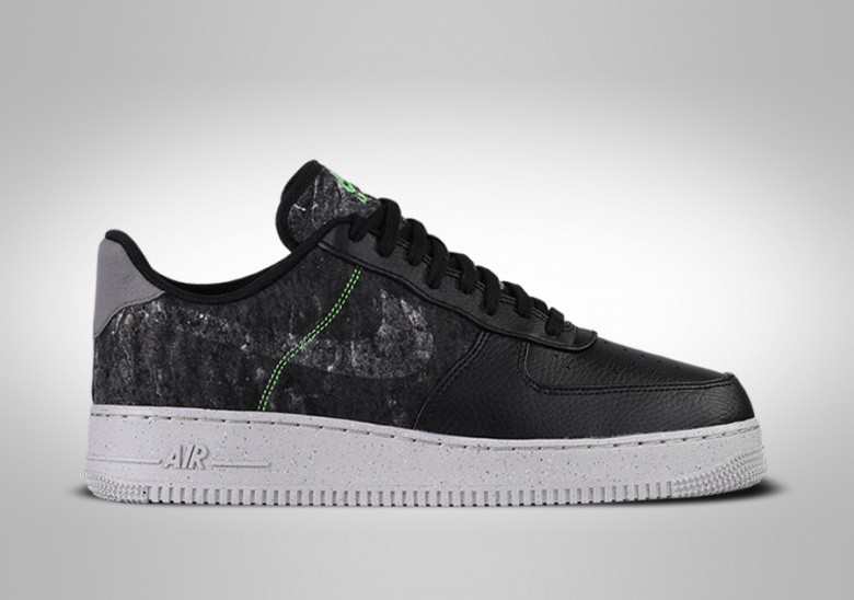 Nike Air Force 1 Low '07 LV8 World Champ Sneakers Black
