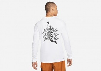 NIKE AIR JORDAN DRI-FIT GRAPHIC CREW LONG SLEEVE WHITE