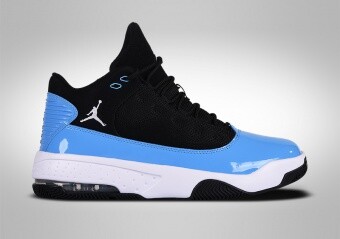 NIKE AIR JORDAN MAX AURA 2 NORTH CAROLINA BLUE